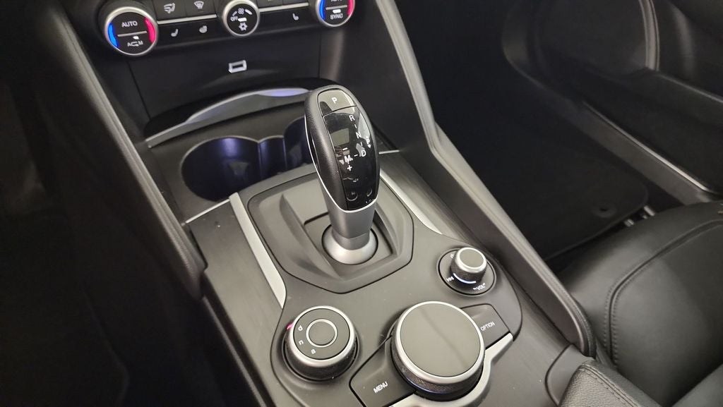 2017 Alfa Romeo Giulia Base