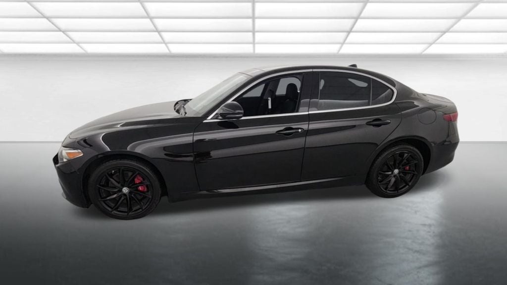 2017 Alfa Romeo Giulia Base