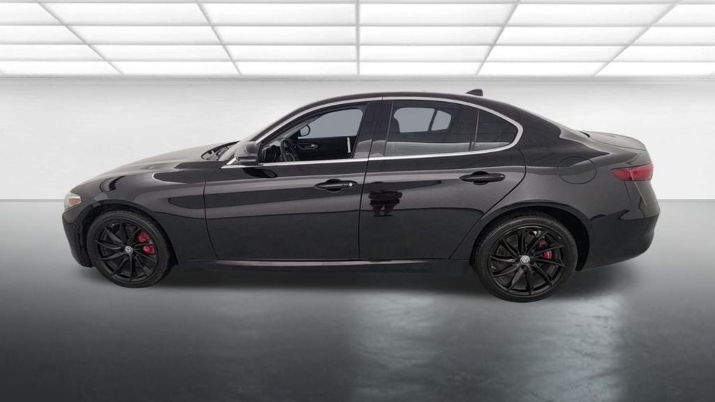 2017 Alfa Romeo Giulia Base