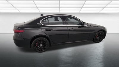 2017 Alfa Romeo Giulia Base