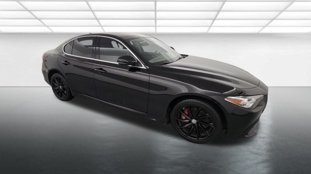 2017 Alfa Romeo Giulia Base