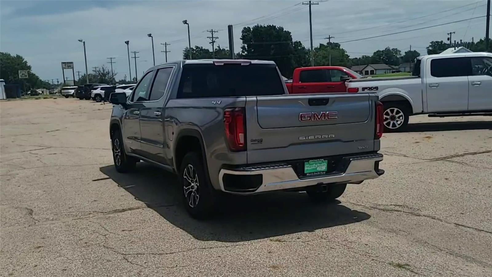 2025 GMC Sierra 1500 SLT