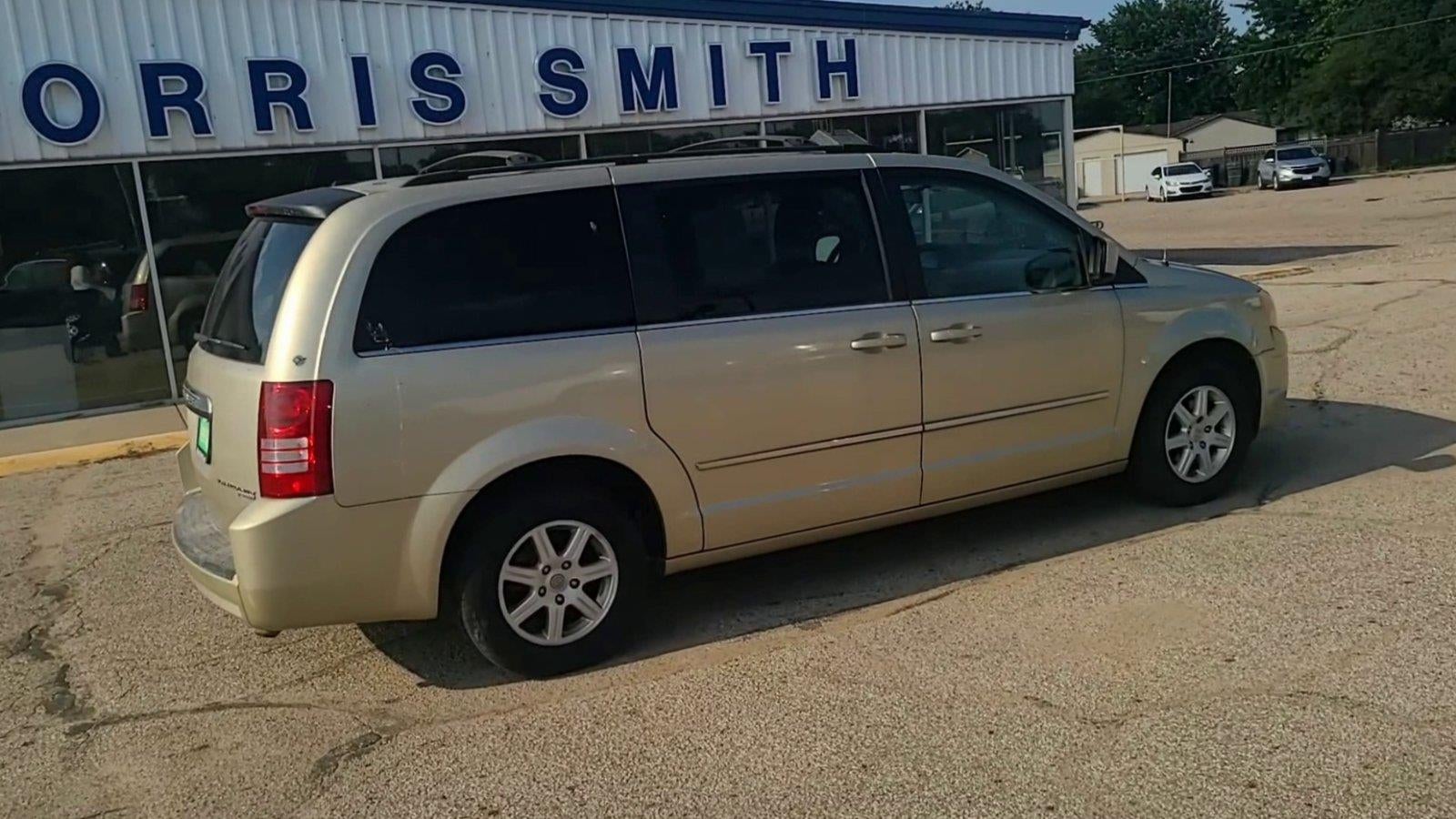 2010 Chrysler Town & Country Touring