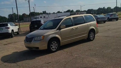 2010 Chrysler Town & Country Touring