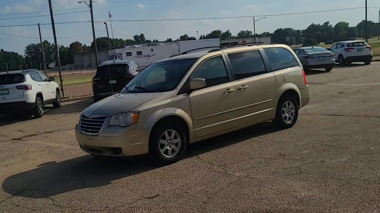 2010 Chrysler Town & Country Touring