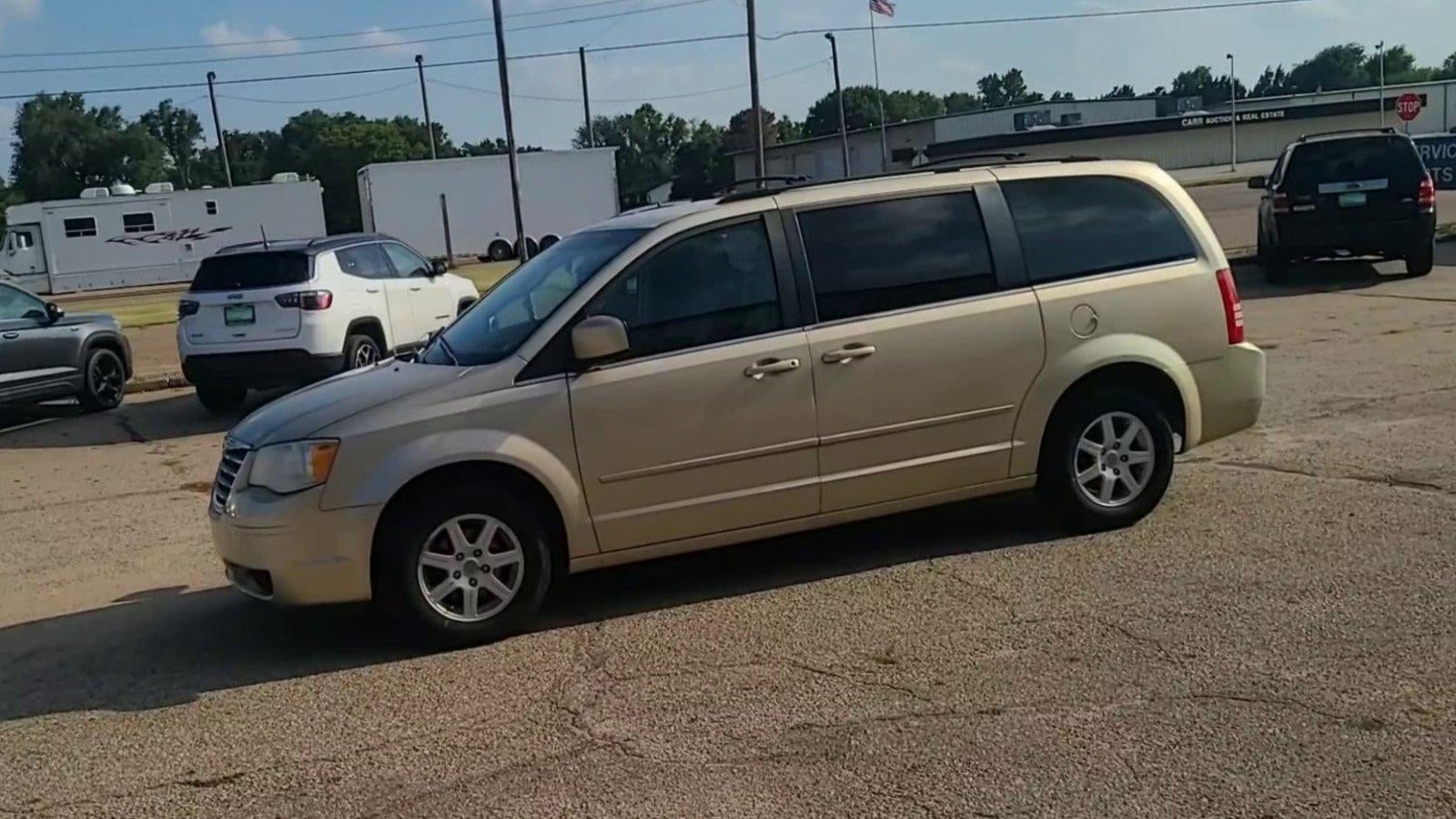 2010 Chrysler Town & Country Touring