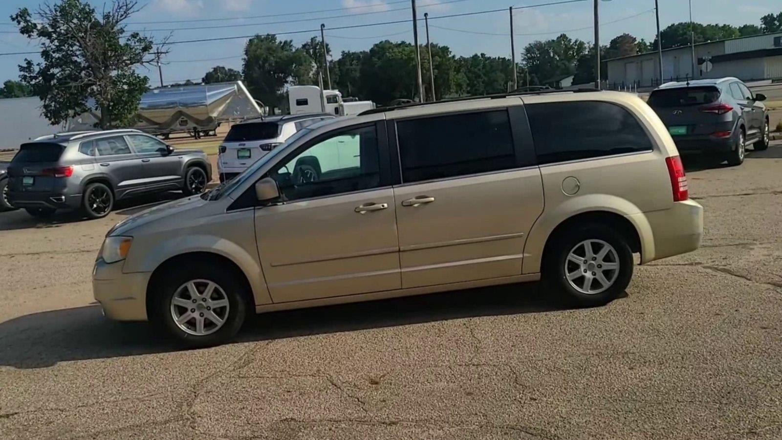 2010 Chrysler Town & Country Touring