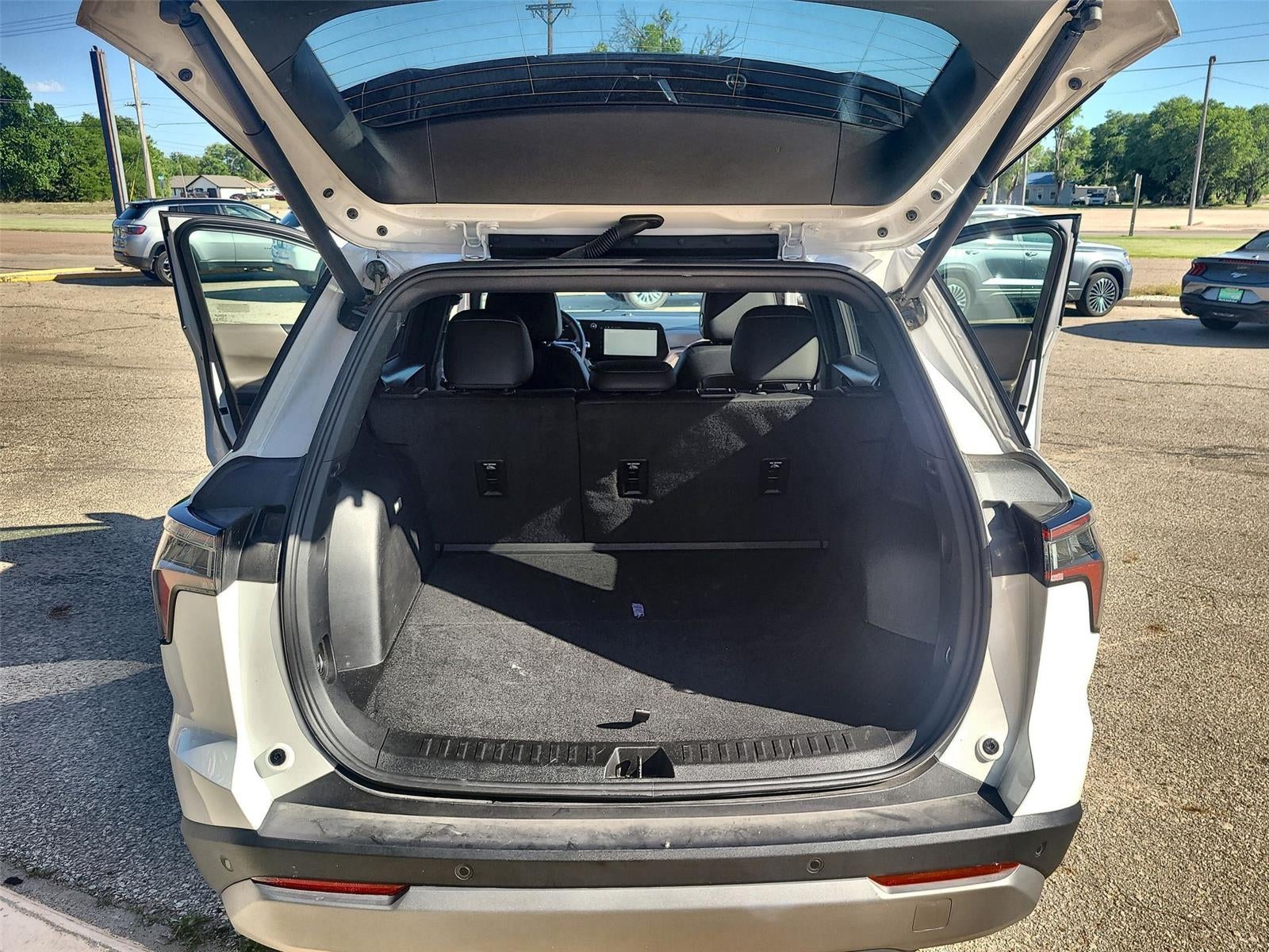 2025 Chevrolet Equinox AWD LT