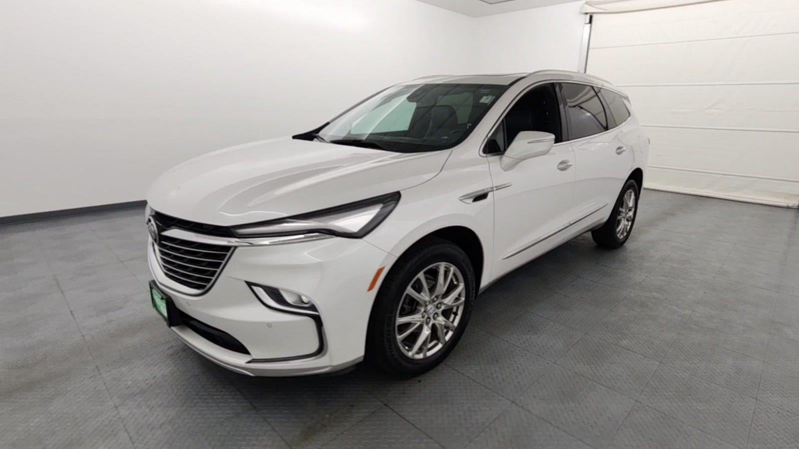 2023 Buick Enclave Essence