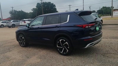 2024 Mitsubishi Outlander Base