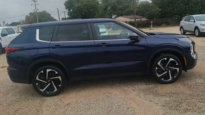 2024 Mitsubishi Outlander Base