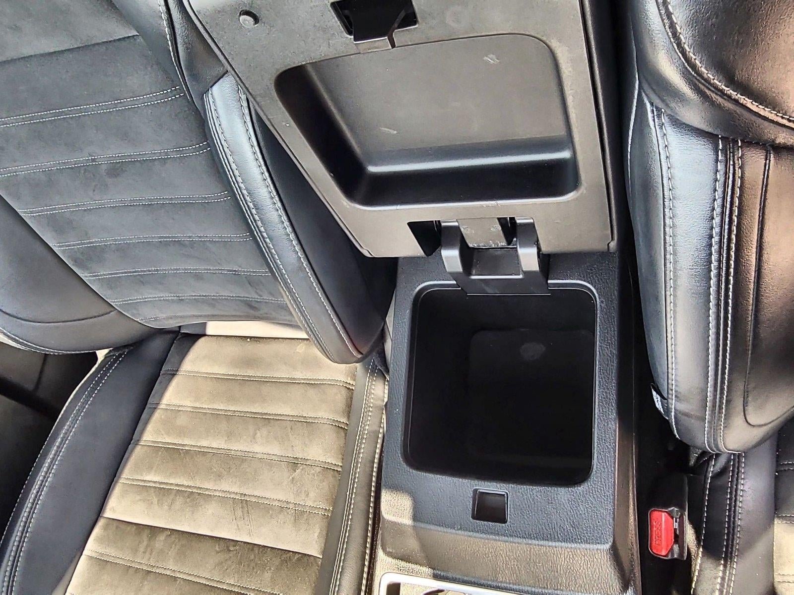 2024 Mitsubishi Outlander Base
