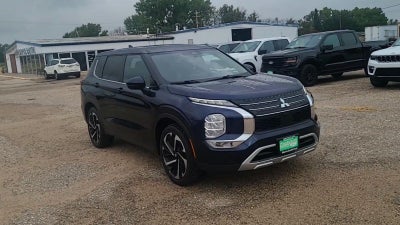 2024 Mitsubishi Outlander Base